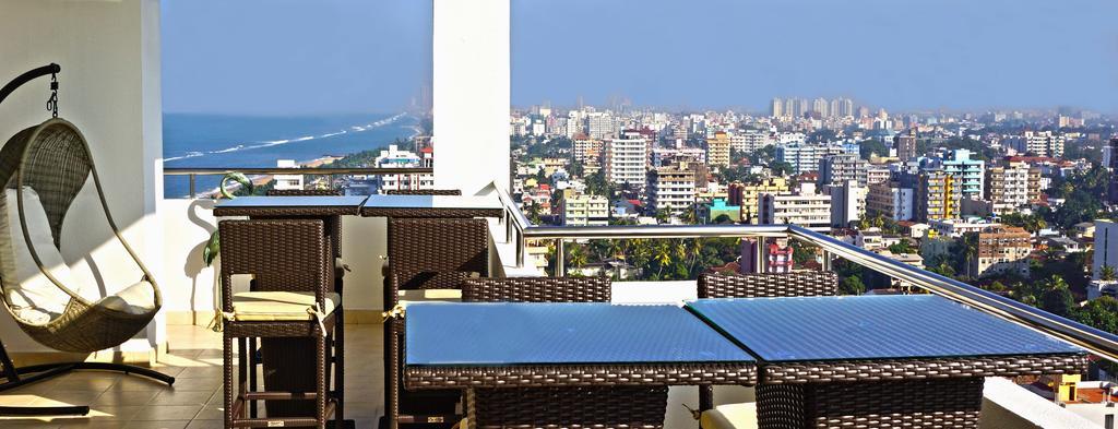 The Penthouse Above Sea Apartment Dehiwala-Mount Lavinia Екстериор снимка