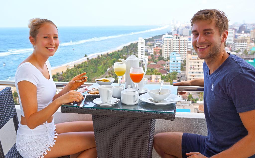 The Penthouse Above Sea Apartment Dehiwala-Mount Lavinia Екстериор снимка