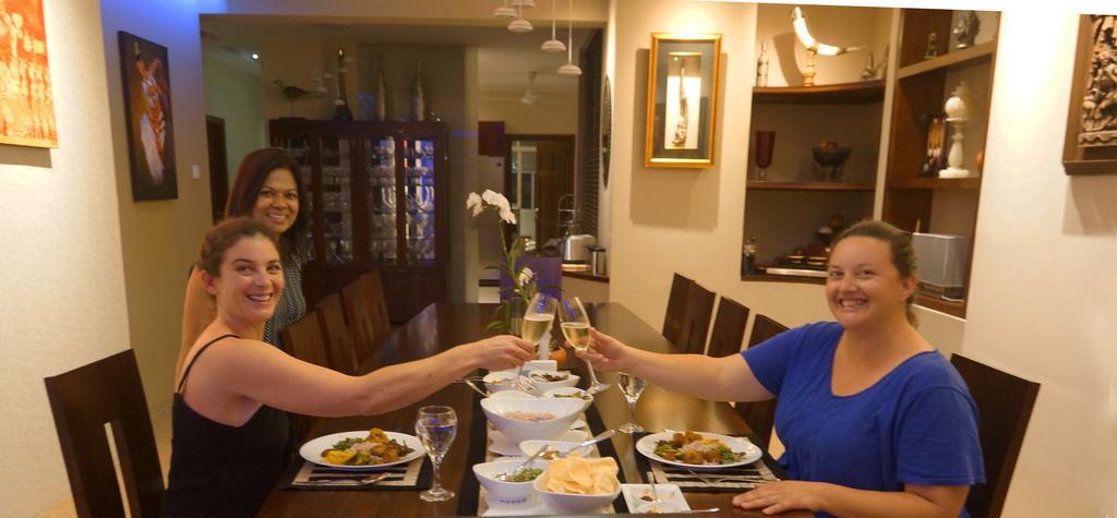The Penthouse Above Sea Apartment Dehiwala-Mount Lavinia Екстериор снимка