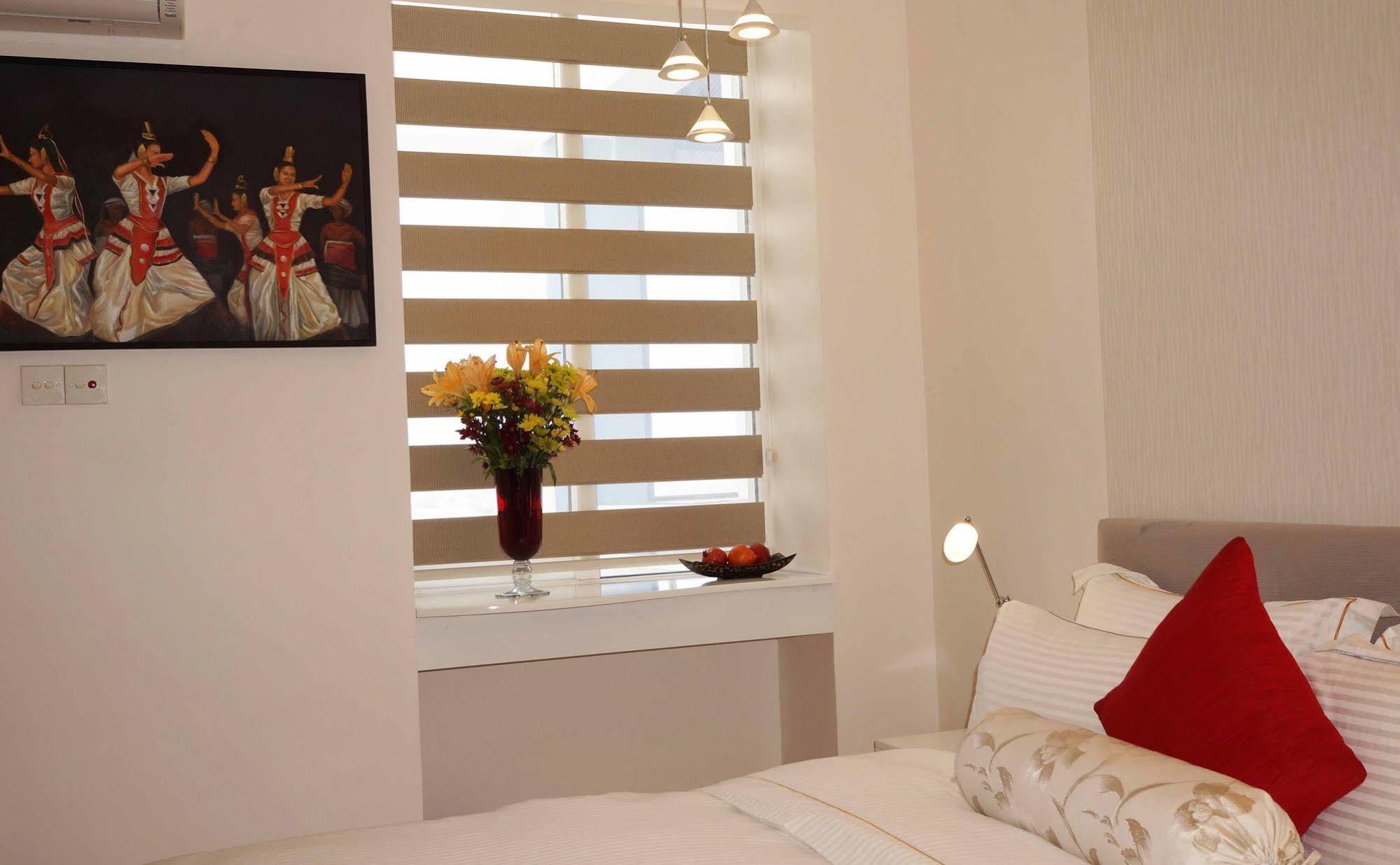 The Penthouse Above Sea Apartment Dehiwala-Mount Lavinia Екстериор снимка