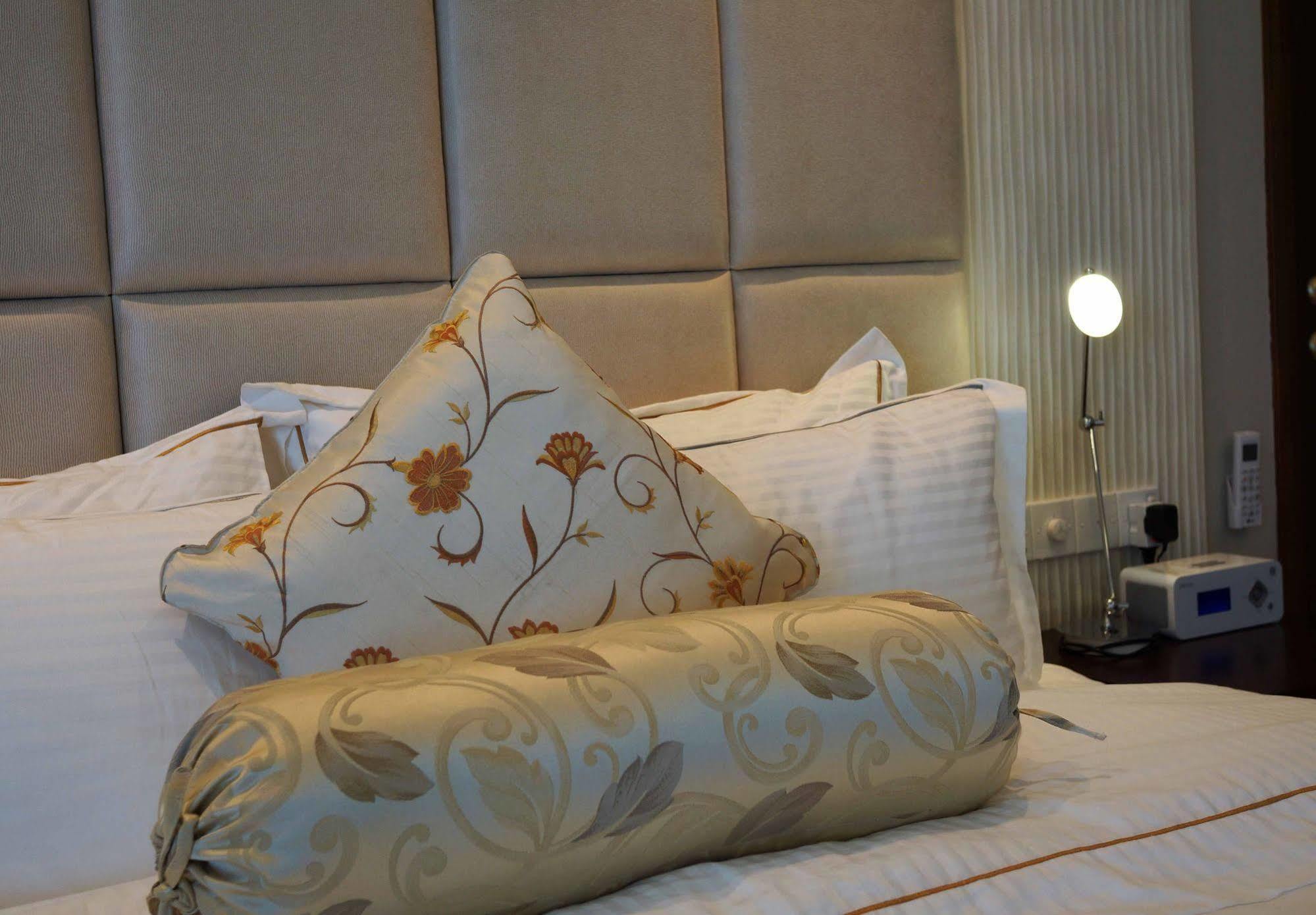 The Penthouse Above Sea Apartment Dehiwala-Mount Lavinia Екстериор снимка